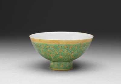 图片[2]-Bowl with green floral scrolls decoration on a yellow ground, Ming dynasty, Zhengde reign (1506-1521)-China Archive